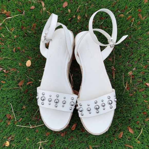 Marc Fisher Platform Espadrille Sandals in White - Picture 12 of 14